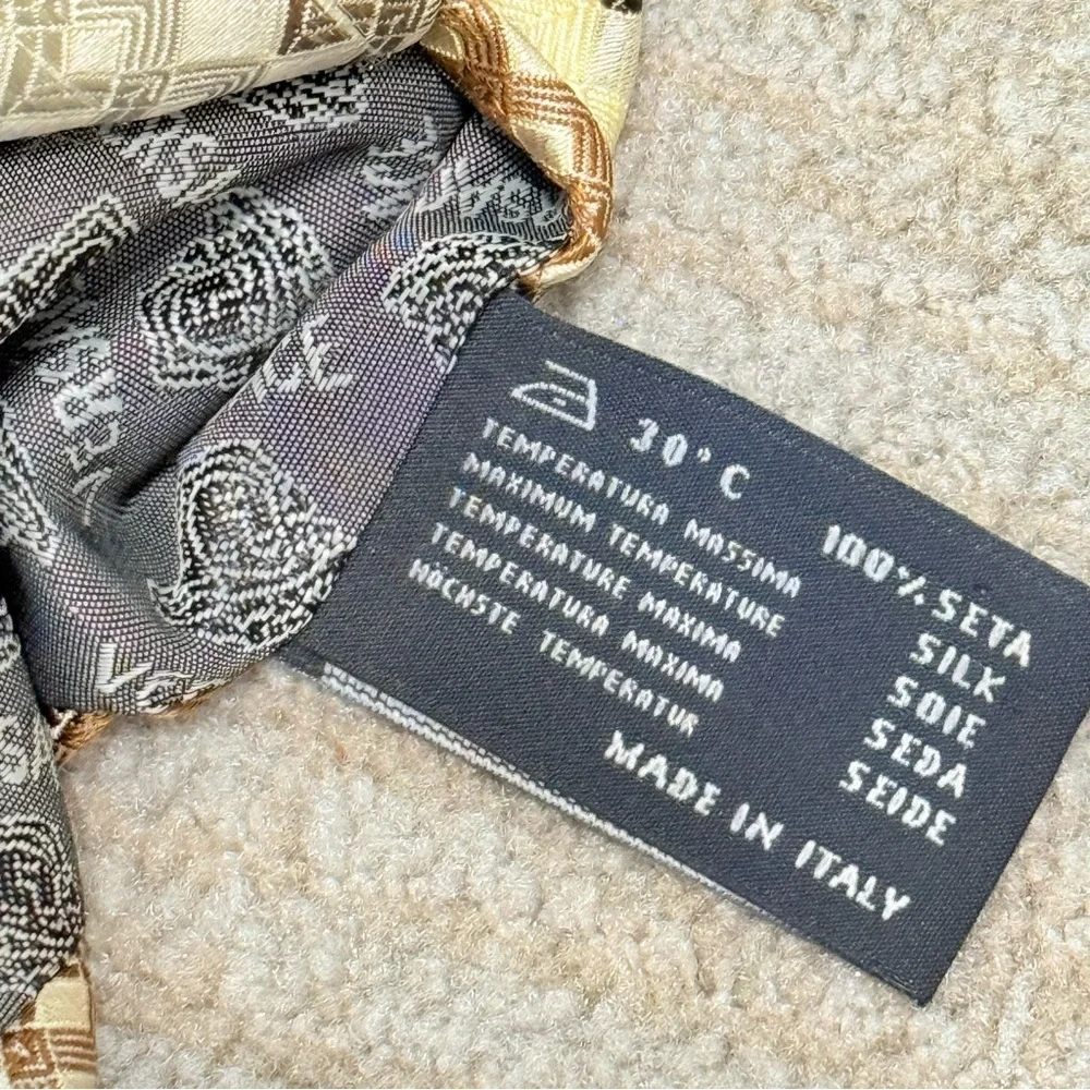 VERSACE Medusa Geometric Chain design tie 100% silk